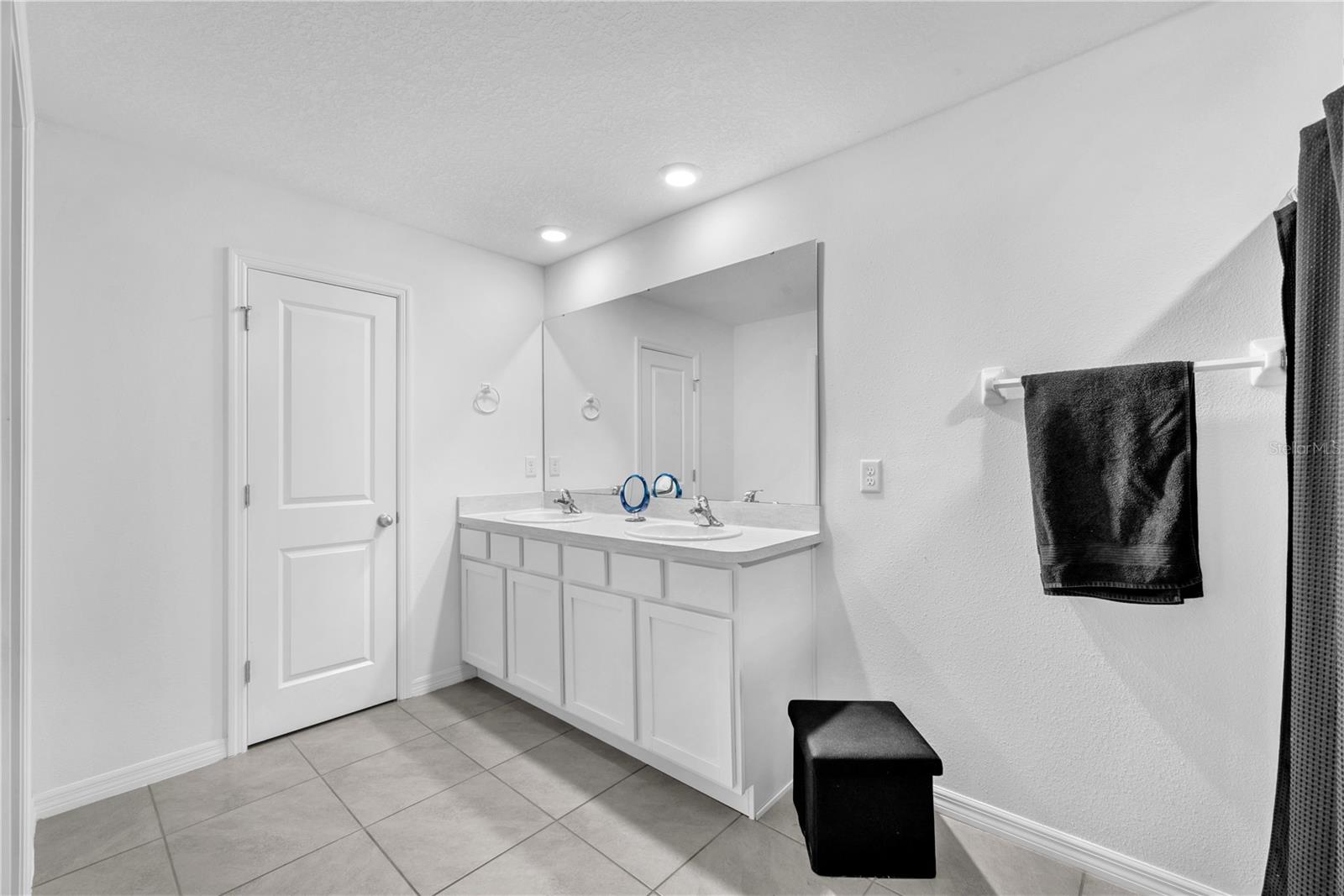 RIDGEWOOD - Residential