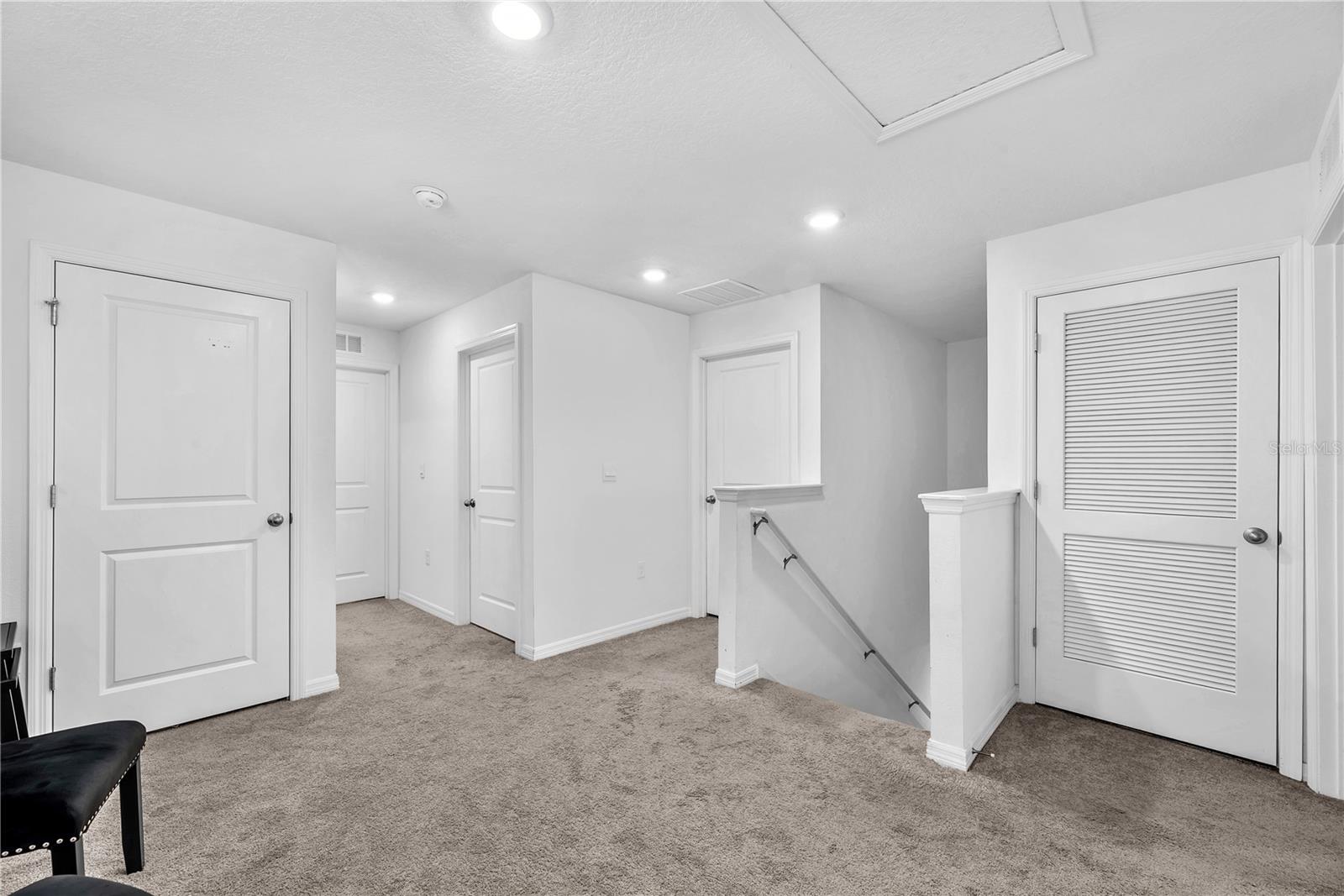 RIDGEWOOD - Residential