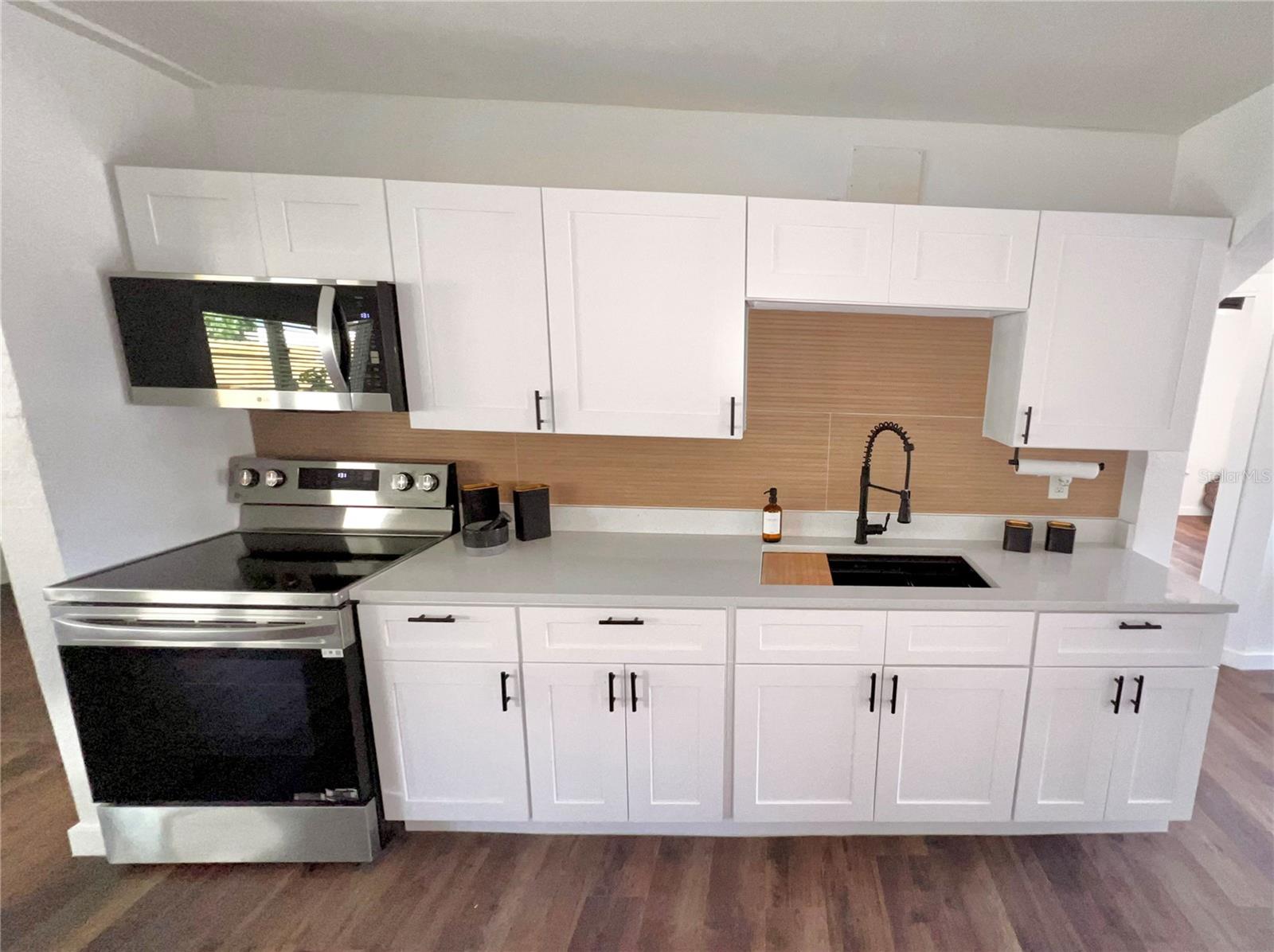 EVERGREEN VILLA - Residential