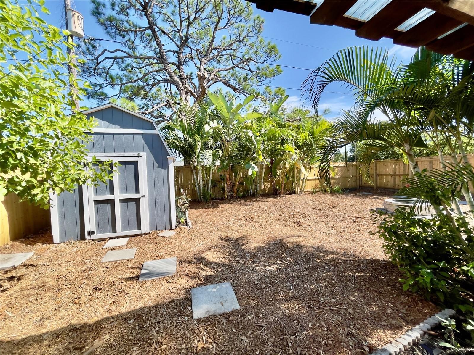 EVERGREEN VILLA - Residential