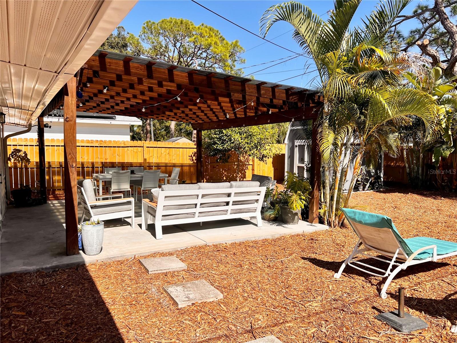 EVERGREEN VILLA - Residential