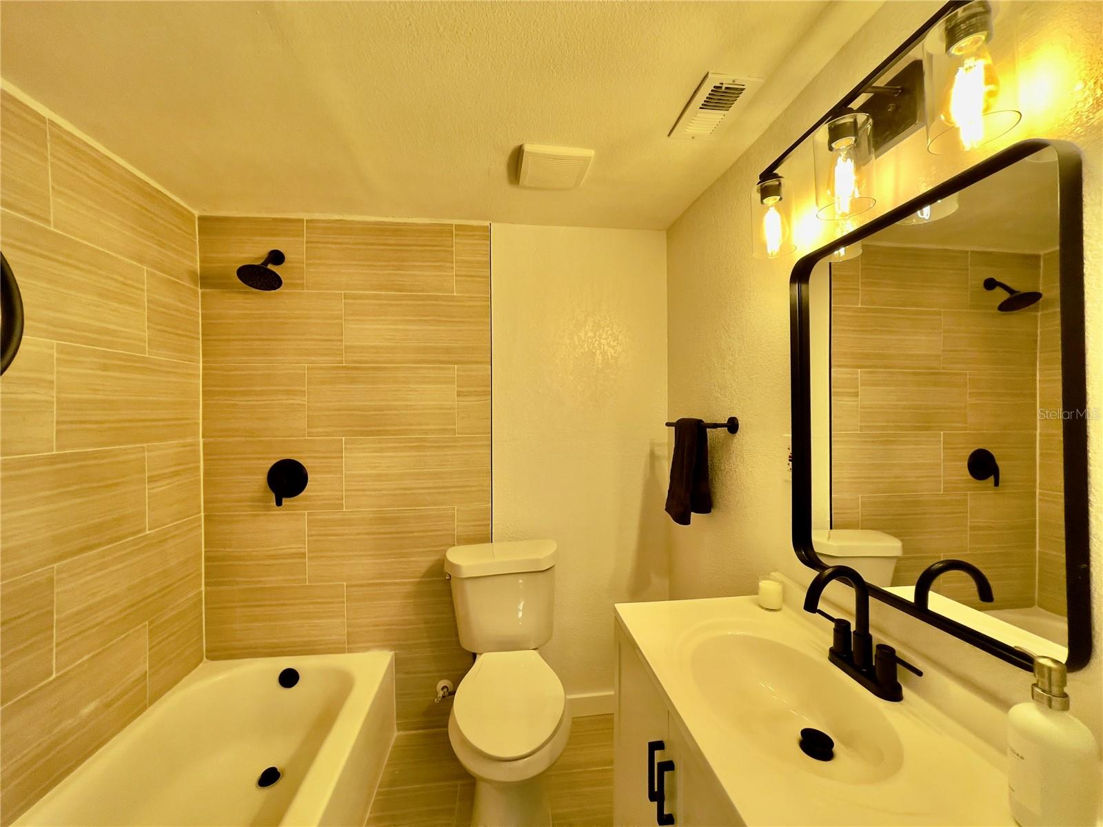 EVERGREEN VILLA - Residential