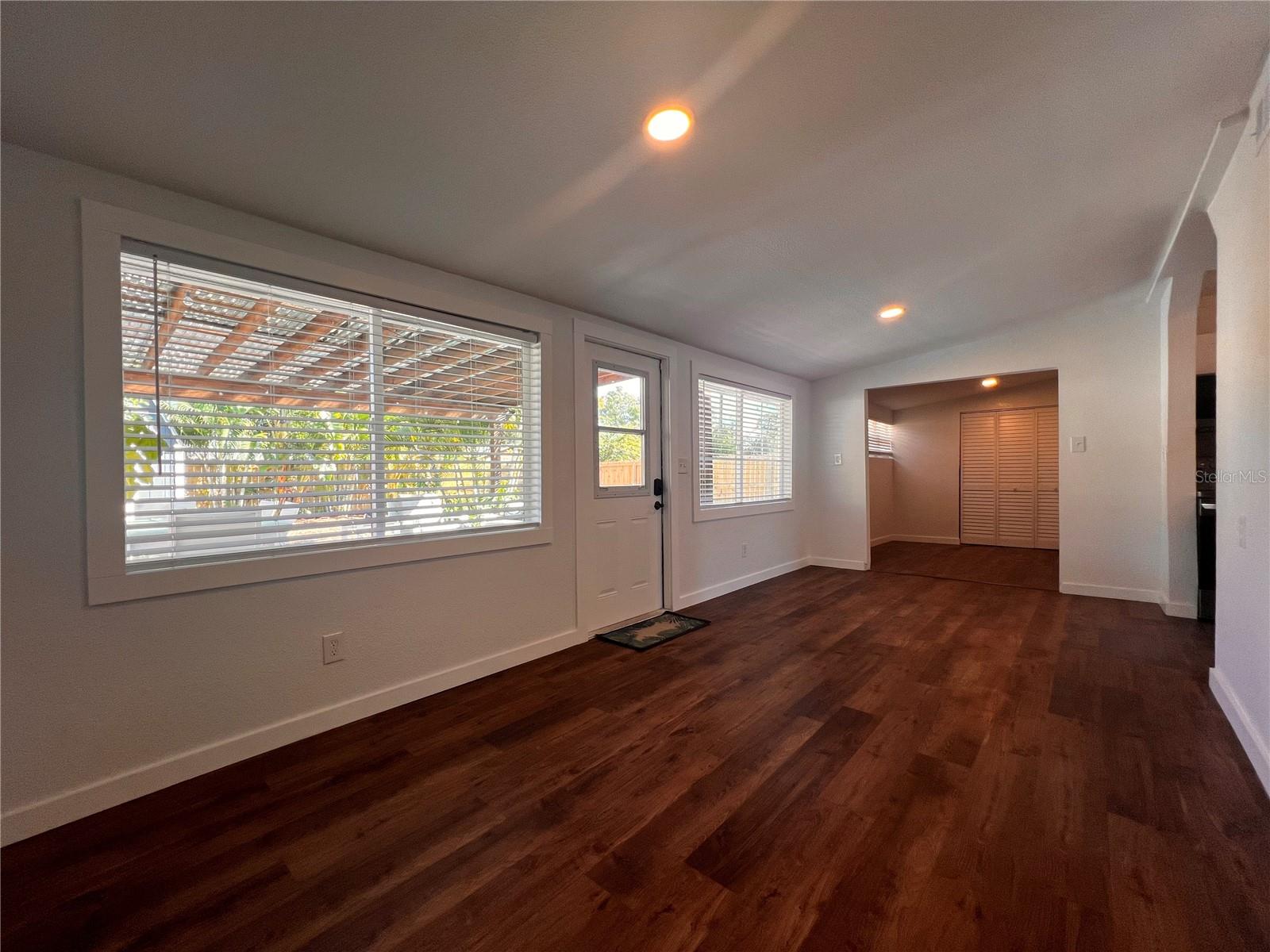 EVERGREEN VILLA - Residential