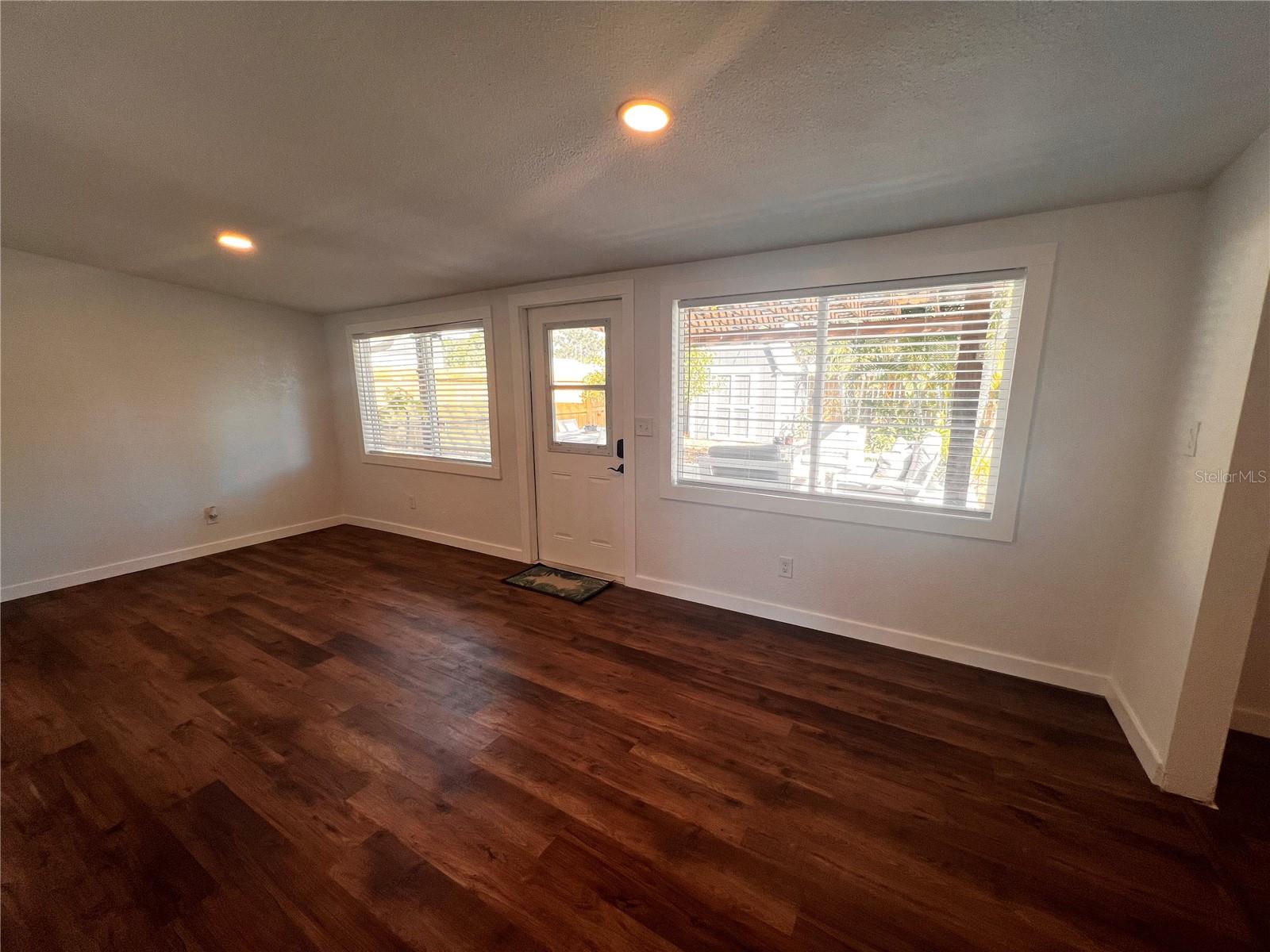 EVERGREEN VILLA - Residential