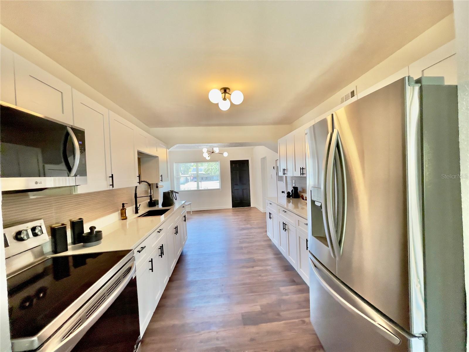 EVERGREEN VILLA - Residential