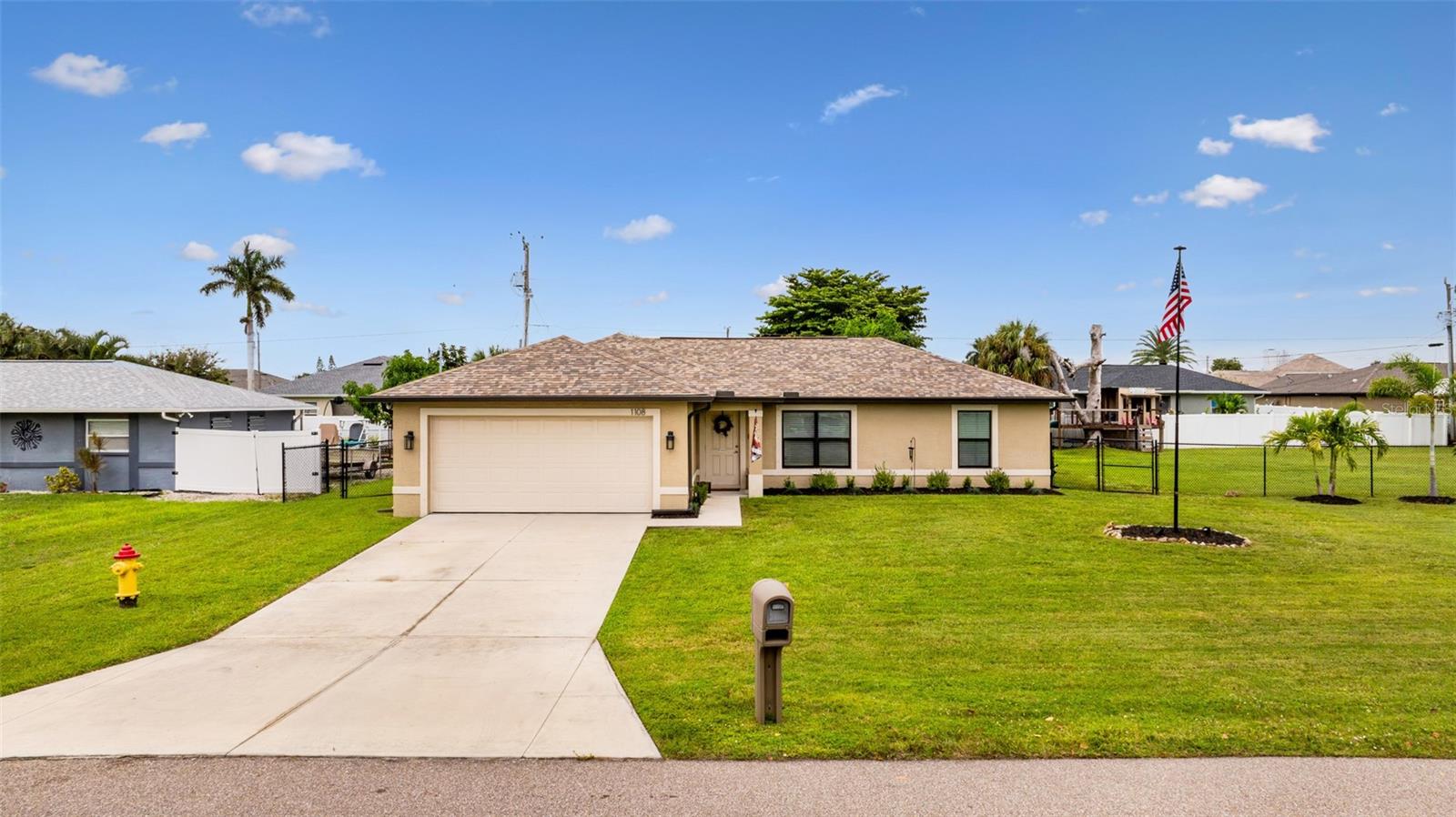 CAPE CORAL - Residential