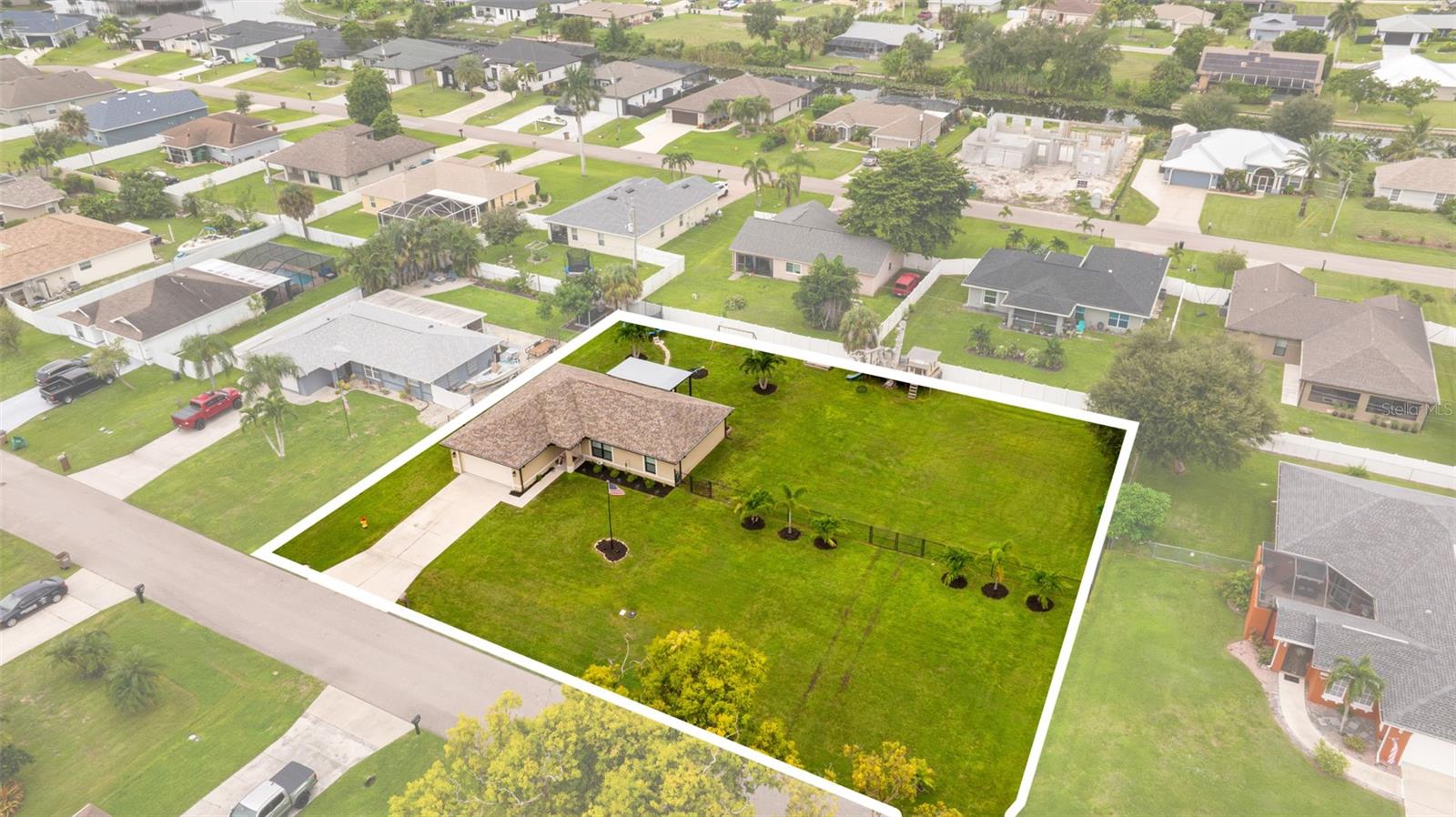 CAPE CORAL - Residential