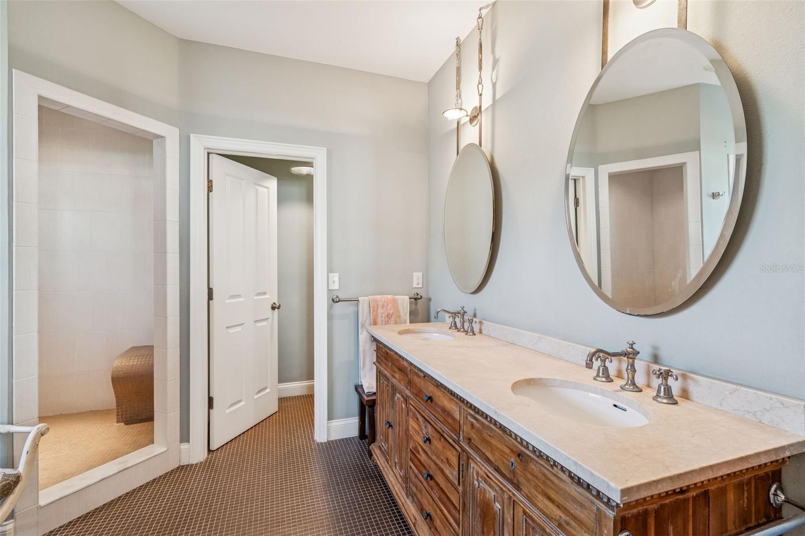 VILLA ROSA PARK - Residential