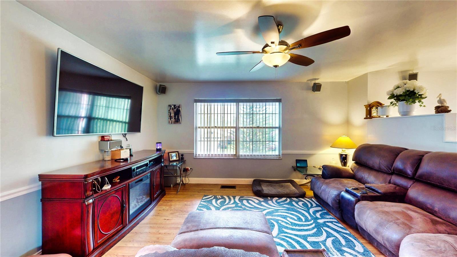 2333 CHESHIRE PLACE