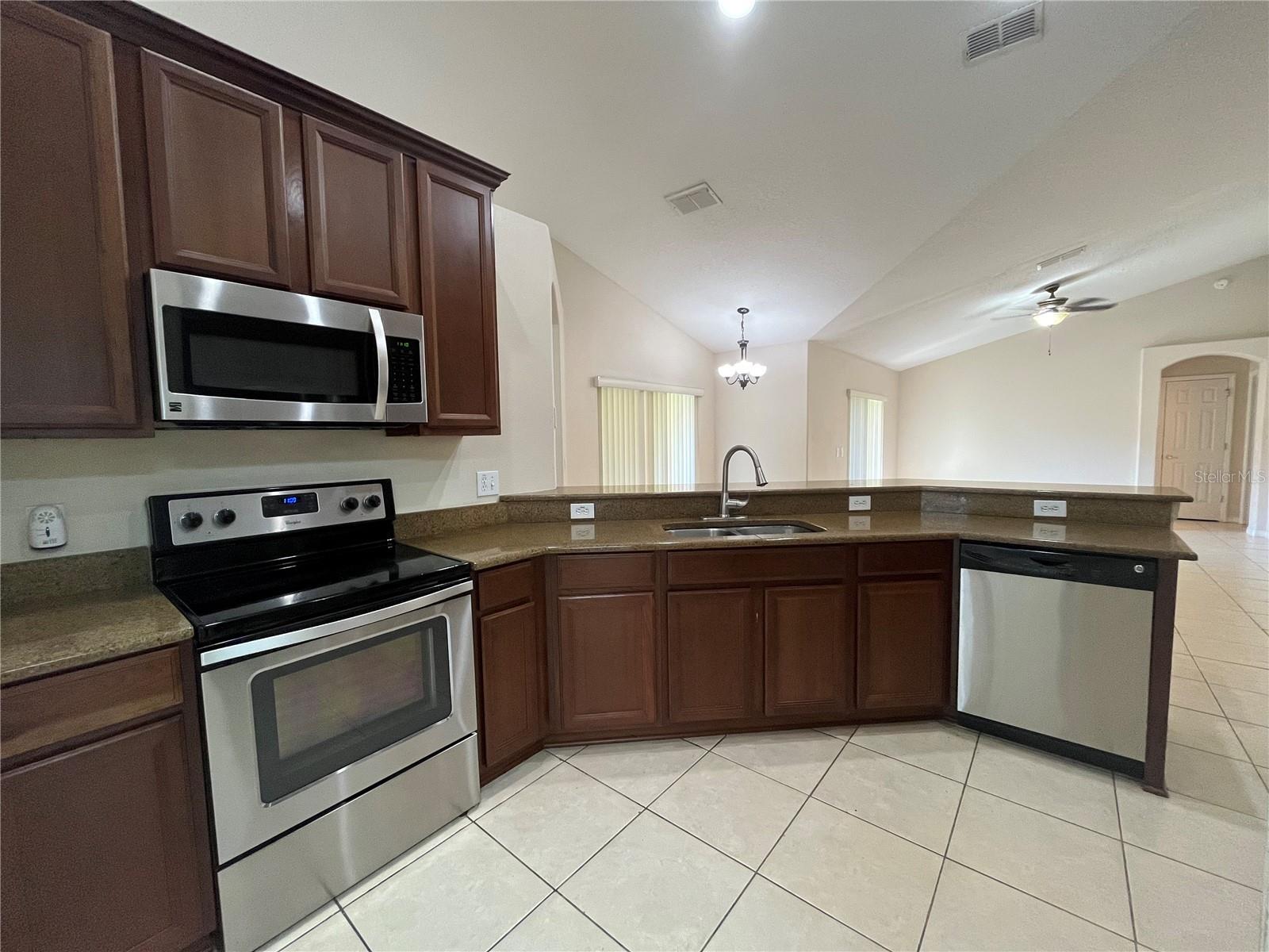 INDIAN LAKES PH 7 - Residential Lease