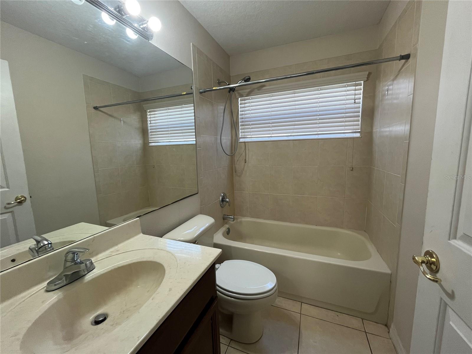 INDIAN LAKES PH 7 - Residential Lease