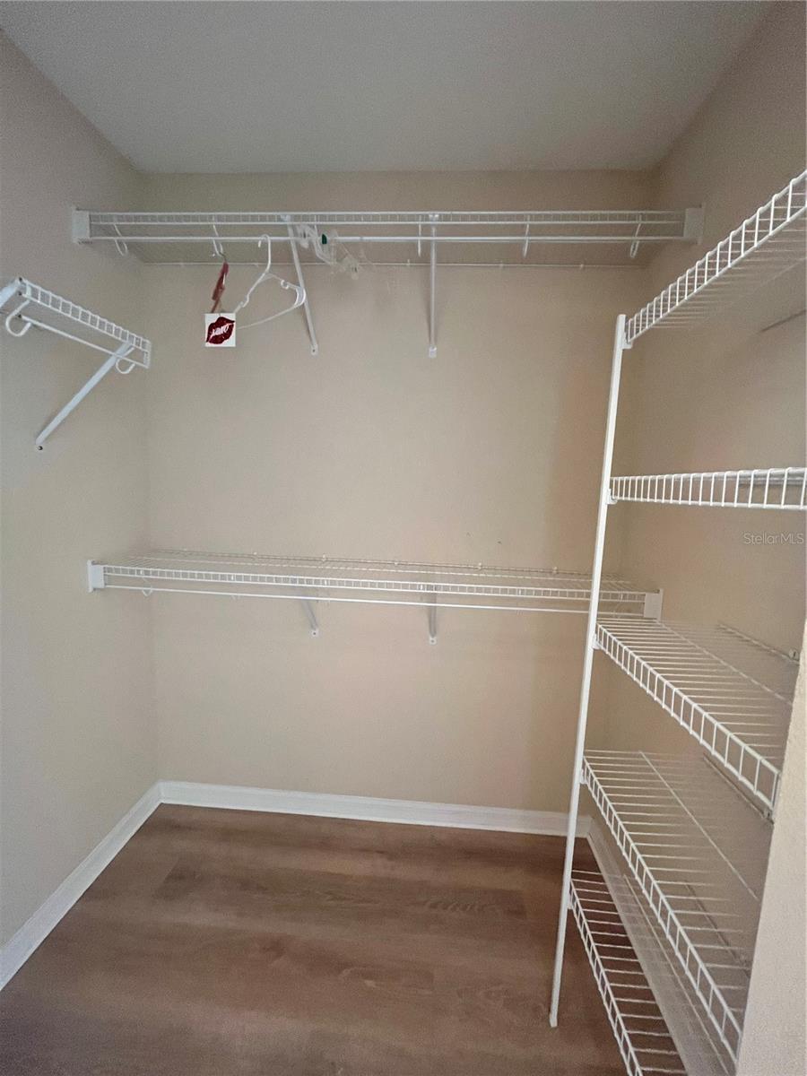 INDIAN LAKES PH 7 - Residential Lease