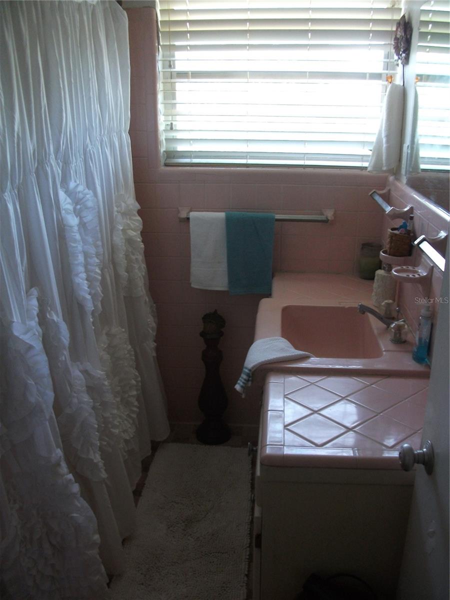 BETTY DREW APTS CO-OP - Residential