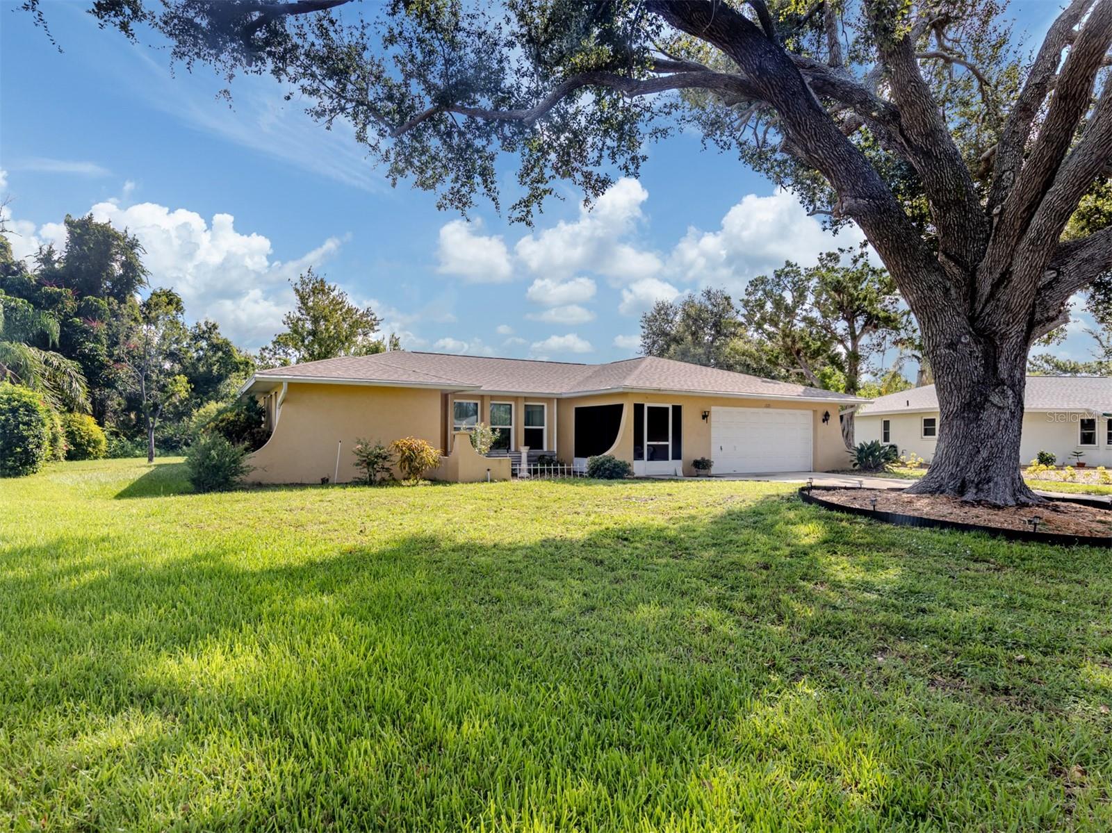 1332 WHISPERING LANE
