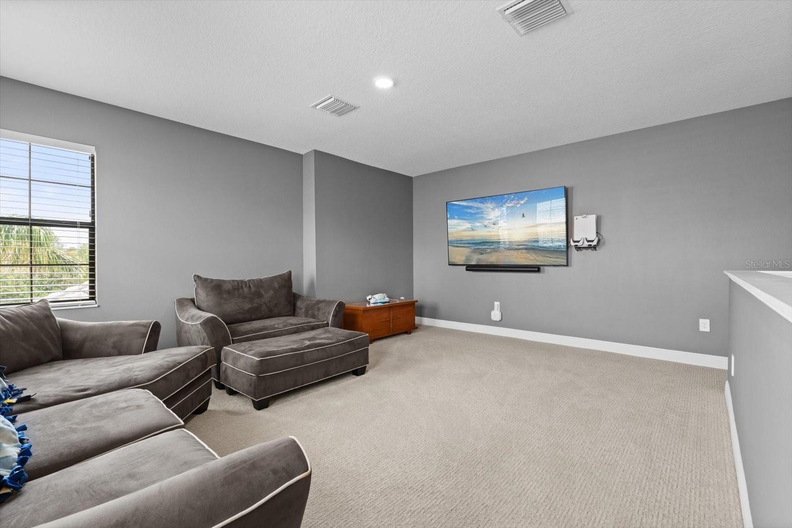 COUNTRY CLUB EAST AT LAKEWD RNCH TT - Residential