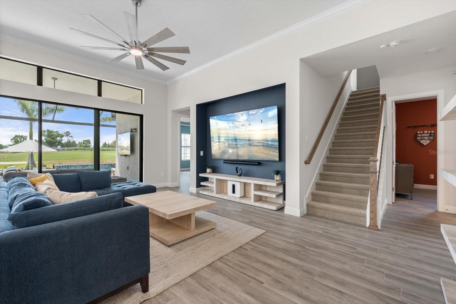 COUNTRY CLUB EAST AT LAKEWD RNCH TT - Residential