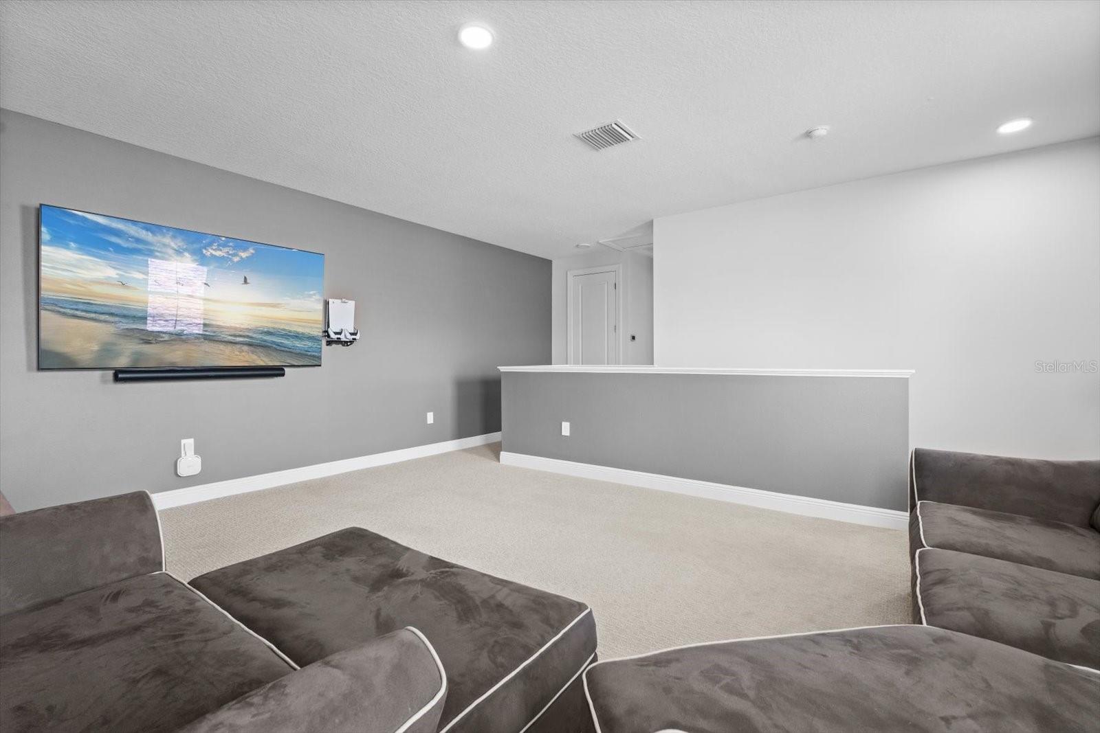 COUNTRY CLUB EAST AT LAKEWD RNCH TT - Residential