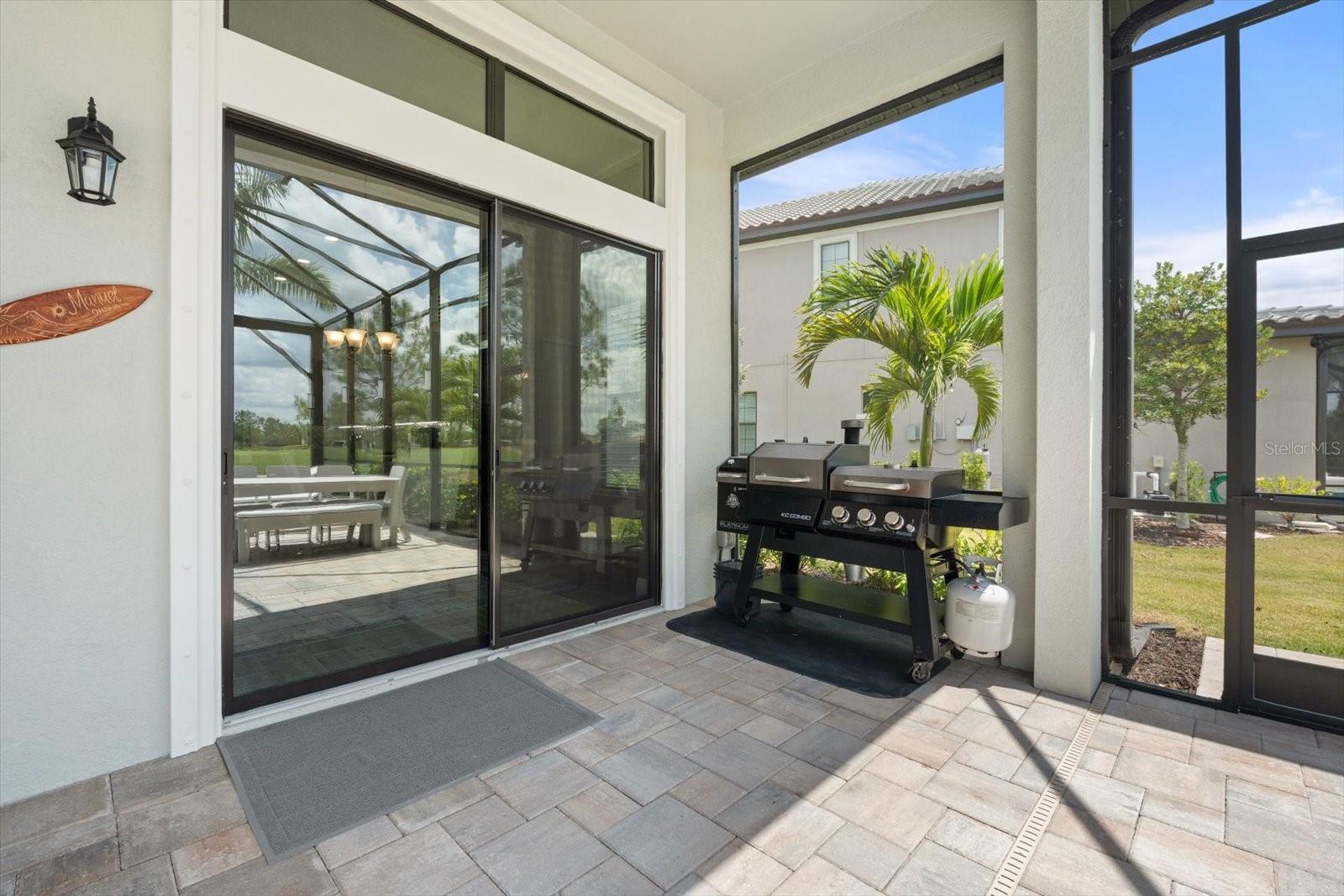 COUNTRY CLUB EAST AT LAKEWD RNCH TT - Residential