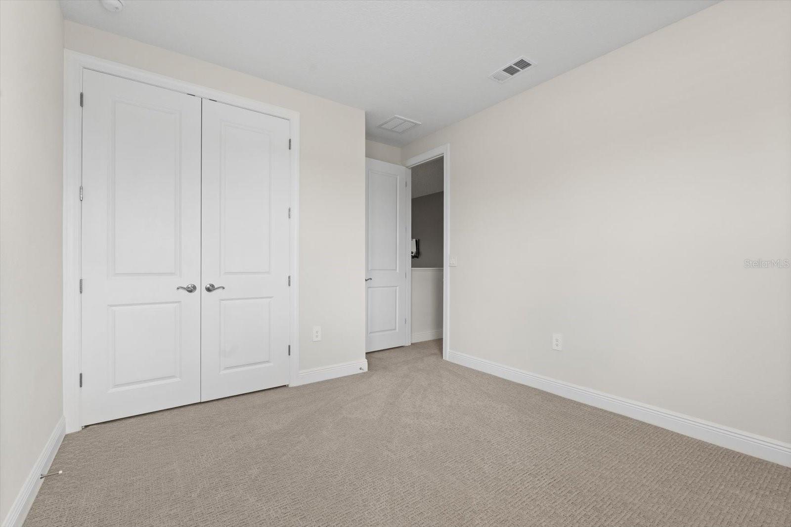 COUNTRY CLUB EAST AT LAKEWD RNCH TT - Residential