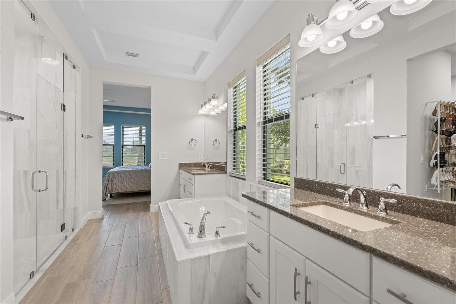 COUNTRY CLUB EAST AT LAKEWD RNCH TT - Residential