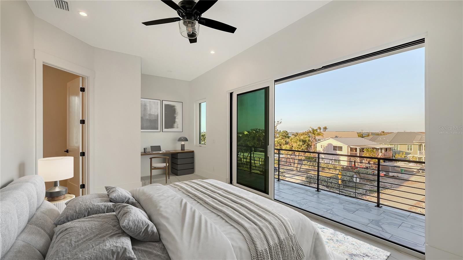 ENGLEWOOD SHORES - Residential