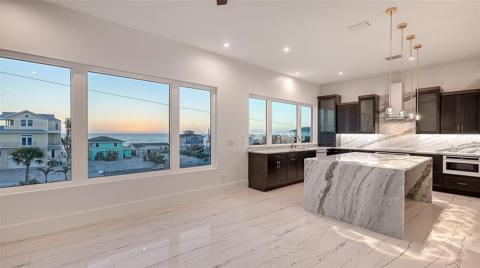 ENGLEWOOD SHORES - Residential