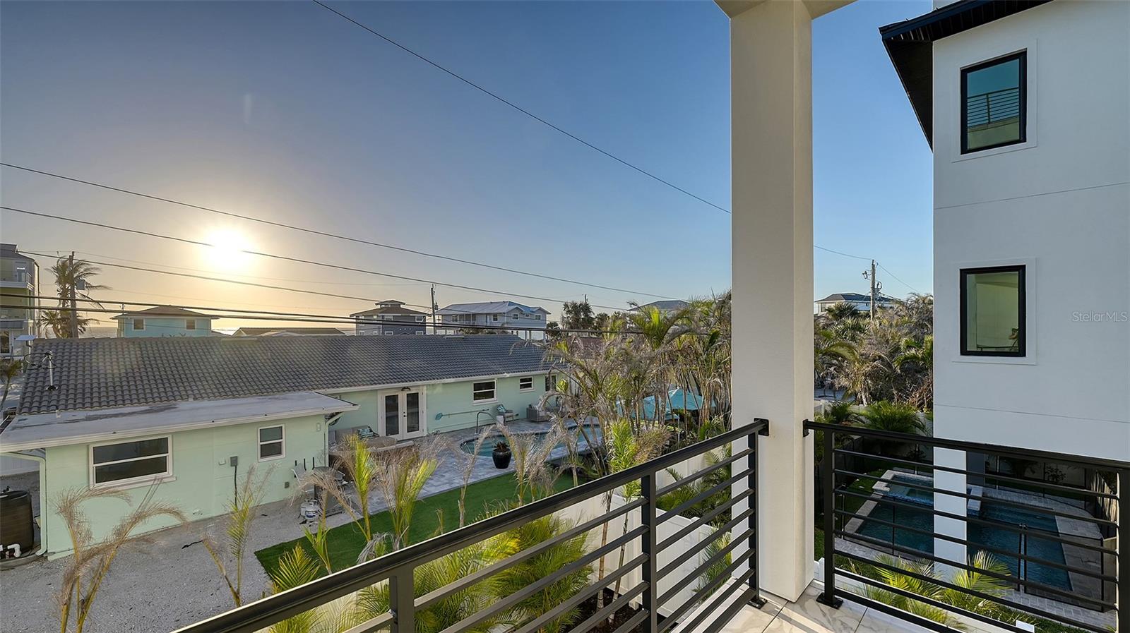 ENGLEWOOD SHORES - Residential