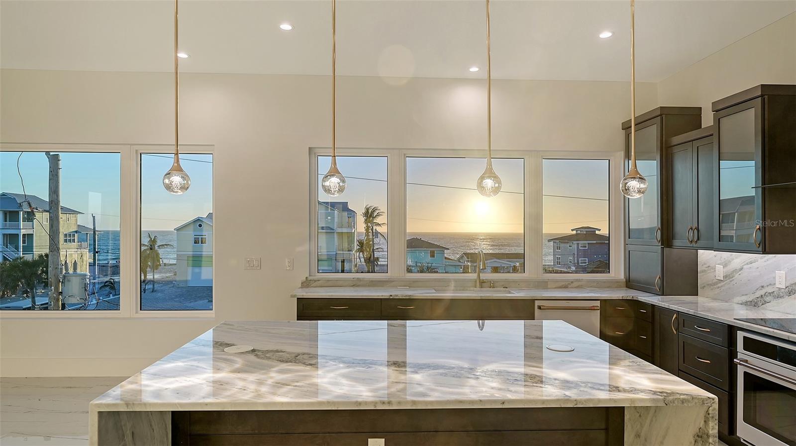 ENGLEWOOD SHORES - Residential