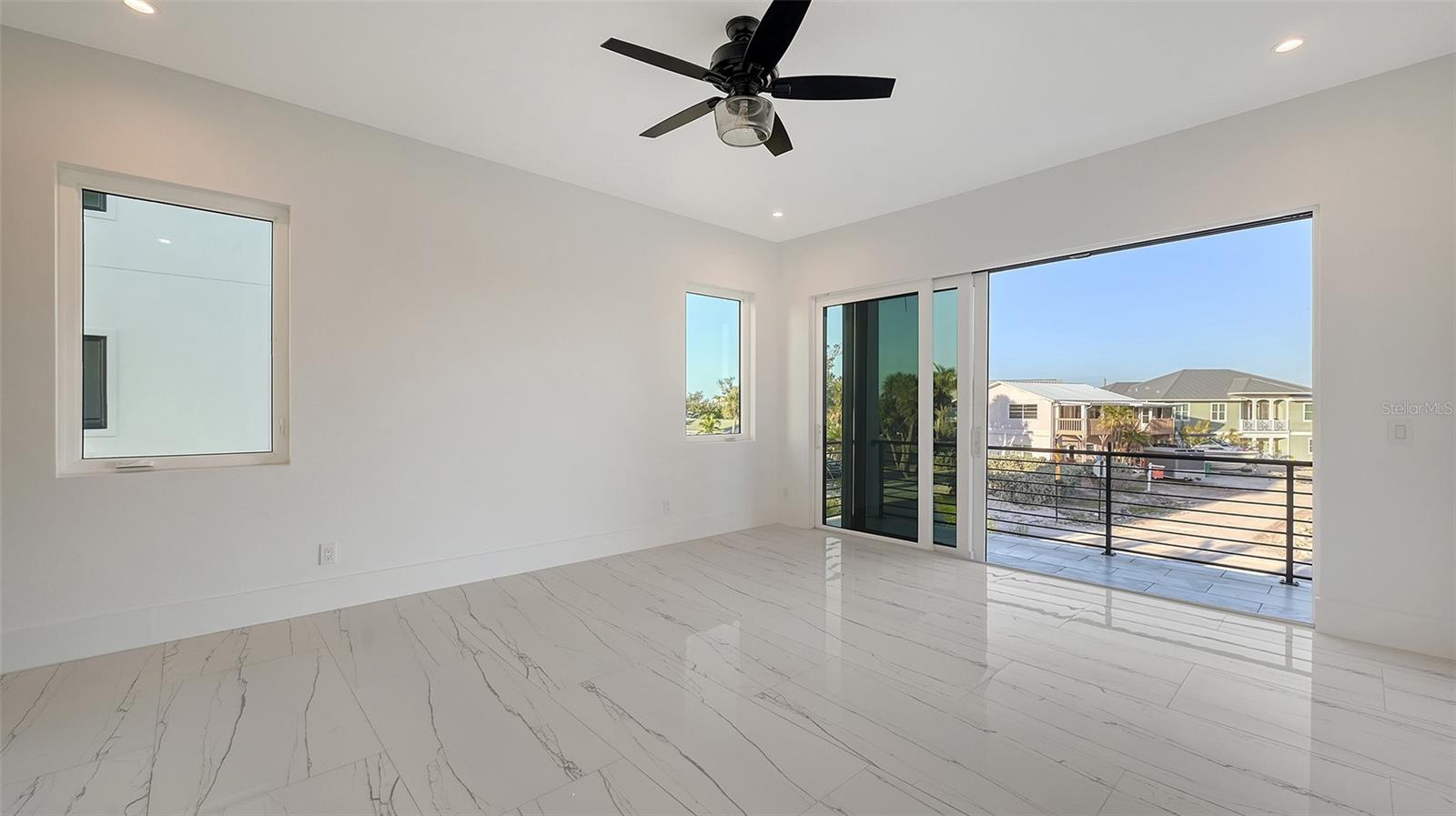 ENGLEWOOD SHORES - Residential