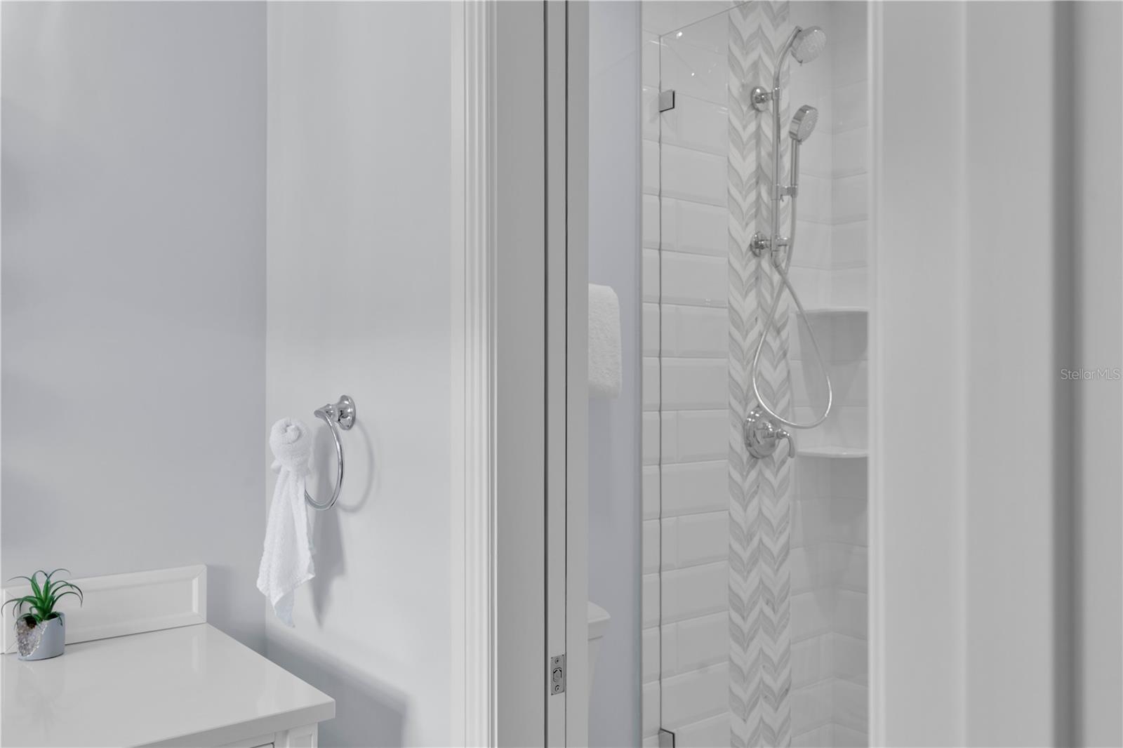 MARATHON BEACH - Residential