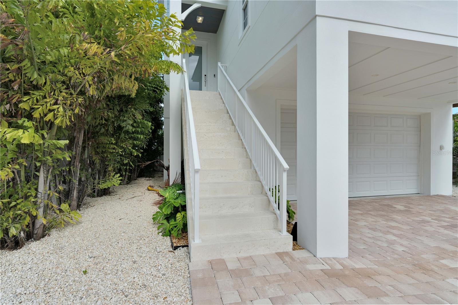 MARATHON BEACH - Residential