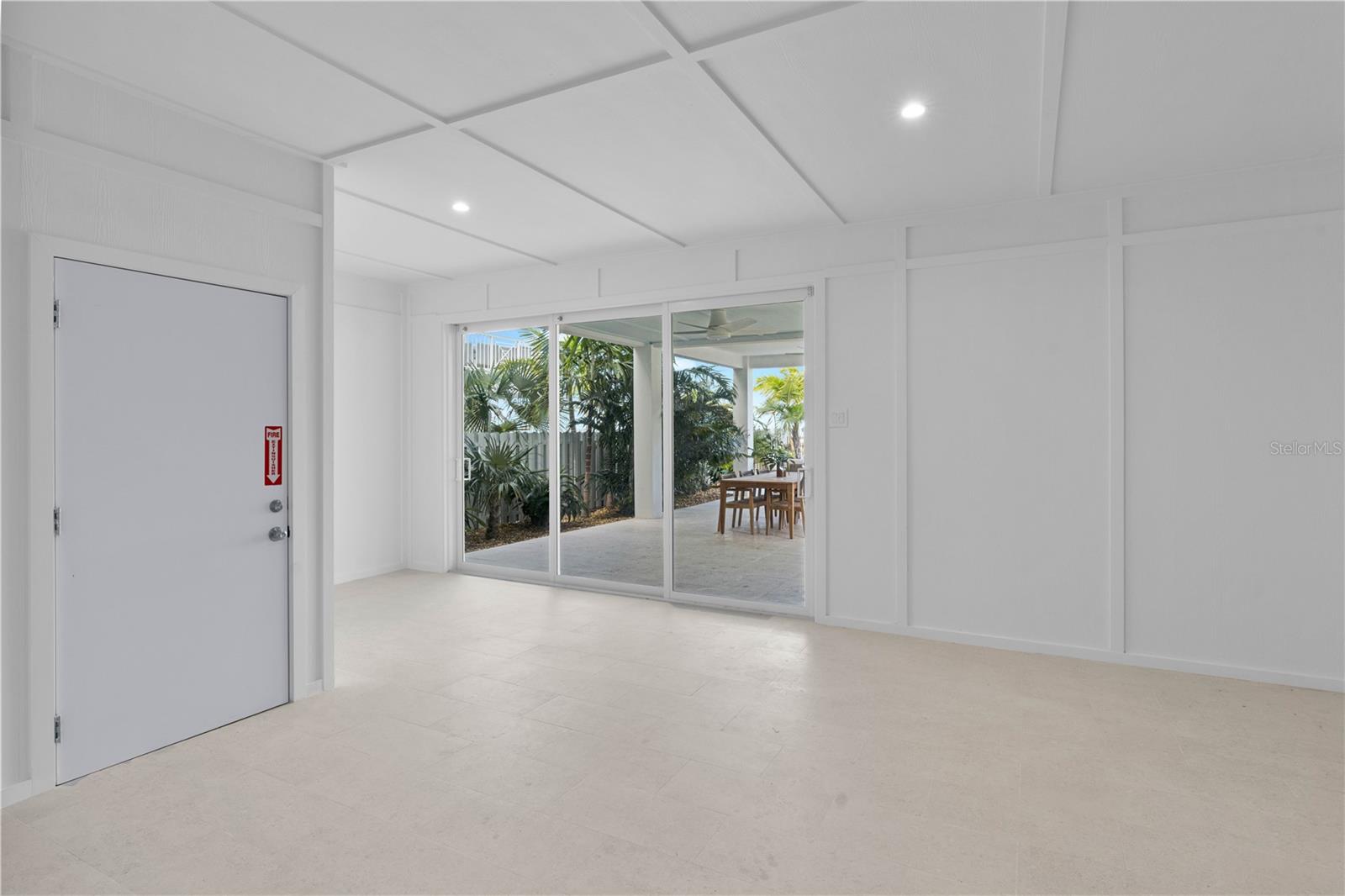 MARATHON BEACH - Residential