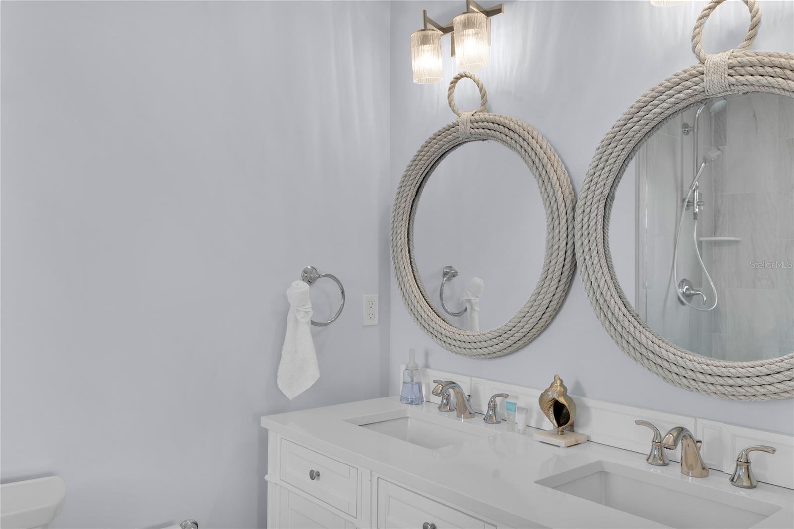 MARATHON BEACH - Residential