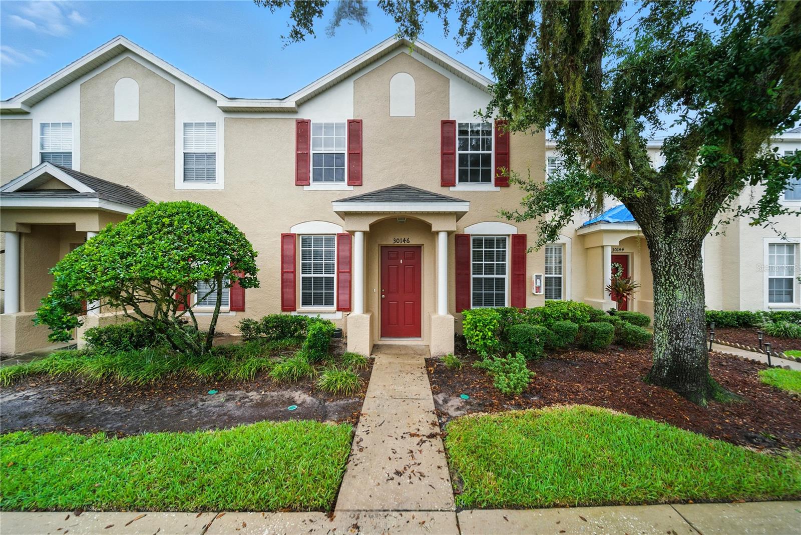 Beautiful 3BR/2.5BA townhome in Sedgewick at Meadow Pointe! Features newer appliances, laminate & tile flooring (no carpet), open living/dining, kitchen w/breakfast bar, and large screened lanai w/storage. Upstairs primary suite w/walk-in closet & bath, plus 2 bedrooms & full bath. Community pool, clubhouse & more. Close to A+ schools, shopping & dining. One small pet considered.