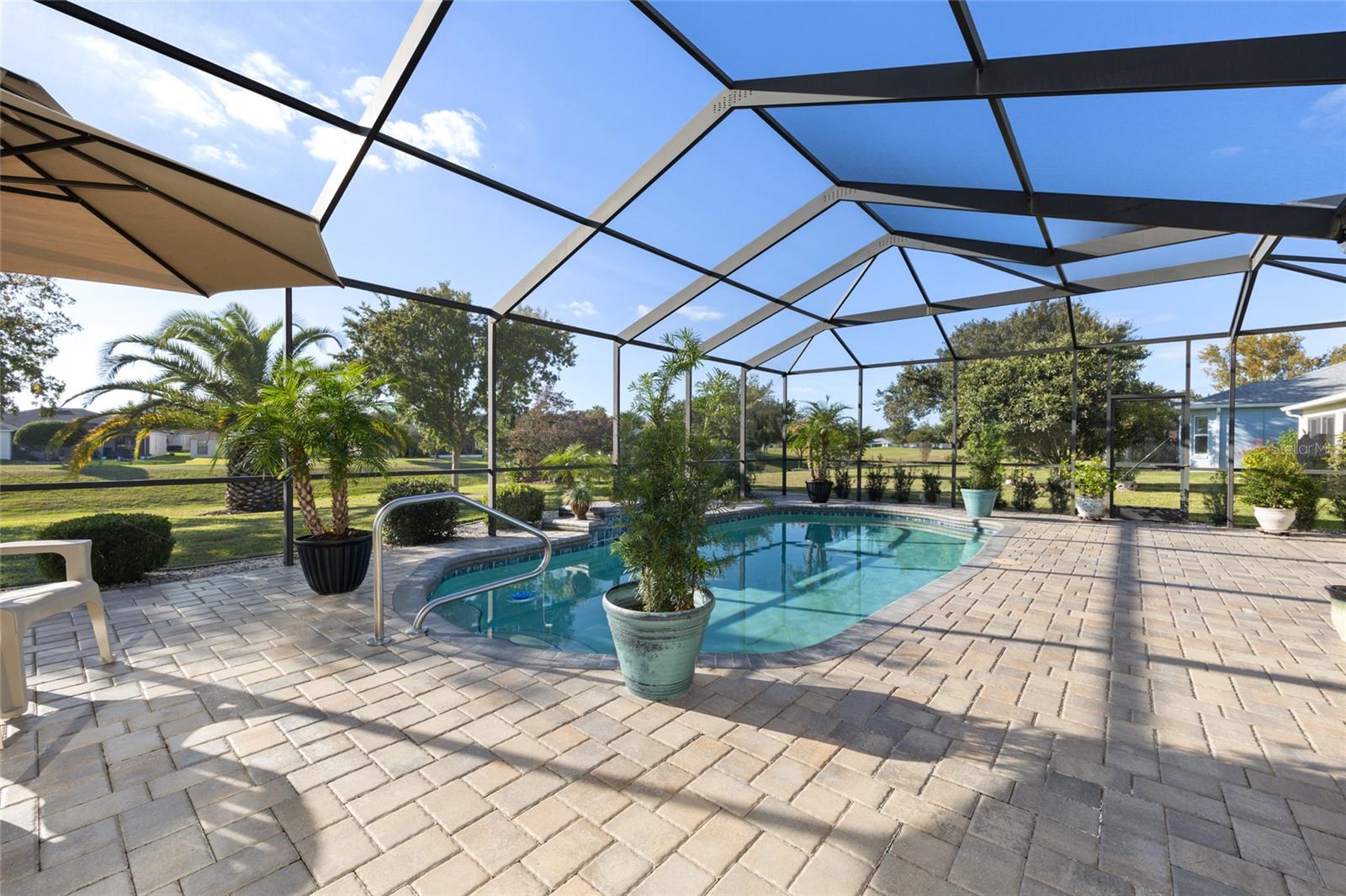 SUMMERGLEN - Residential