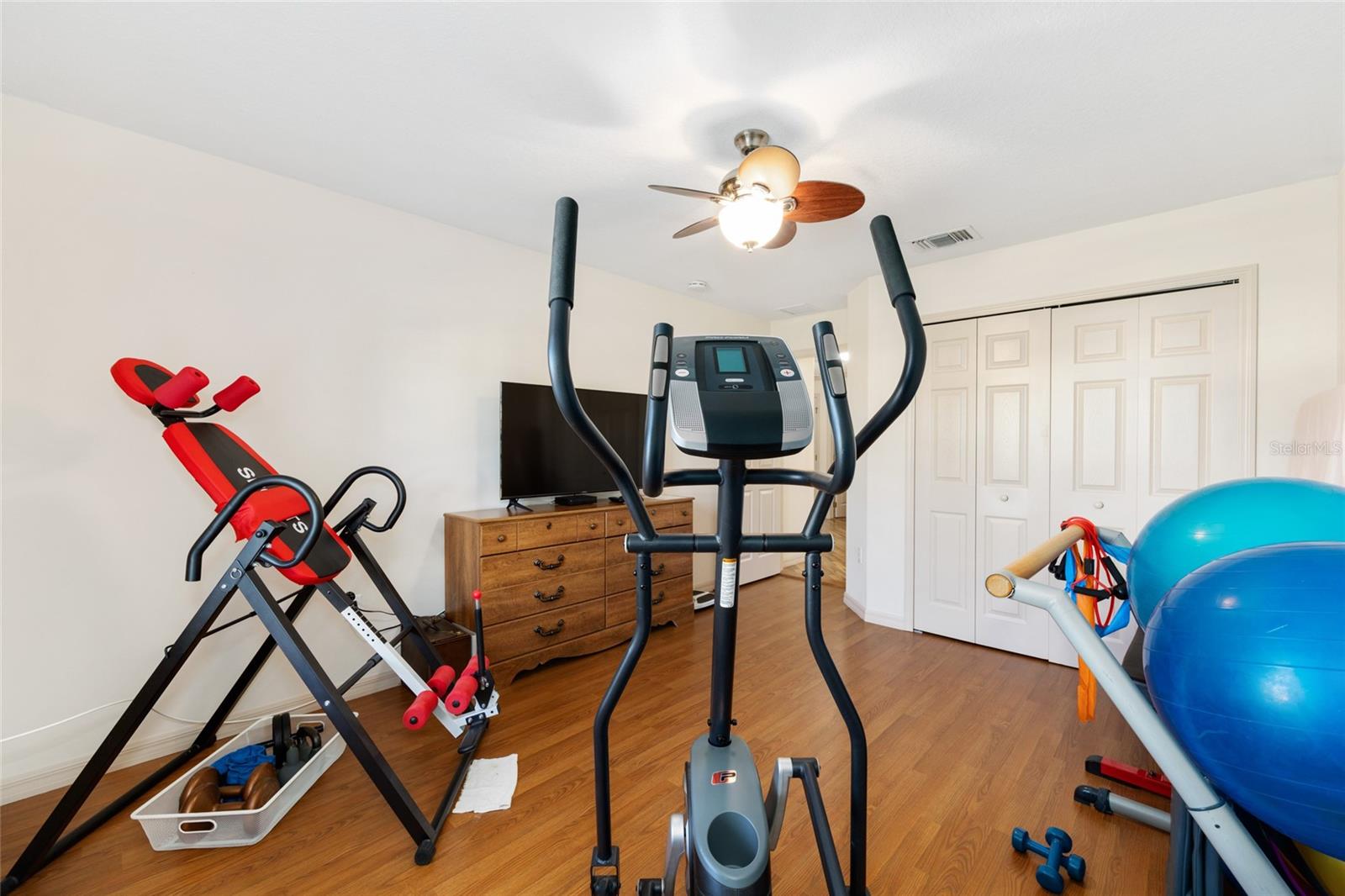 SUMMERGLEN - Residential