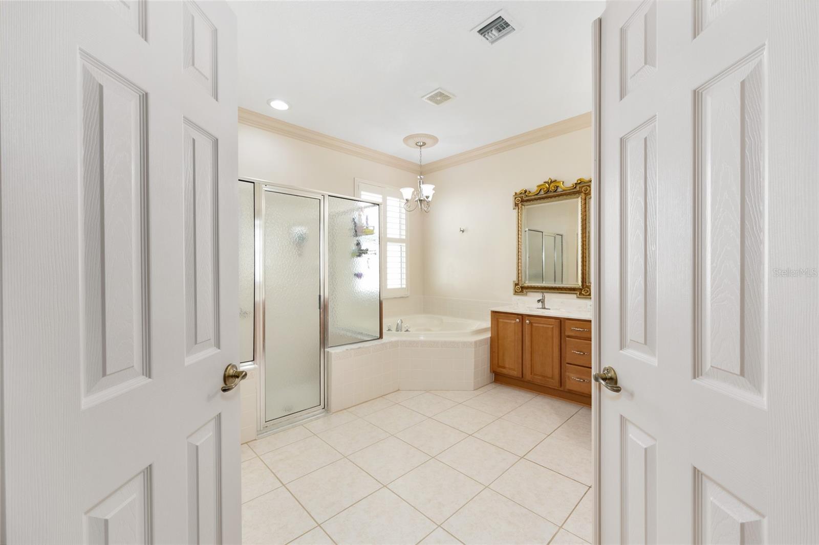 SUMMERGLEN - Residential