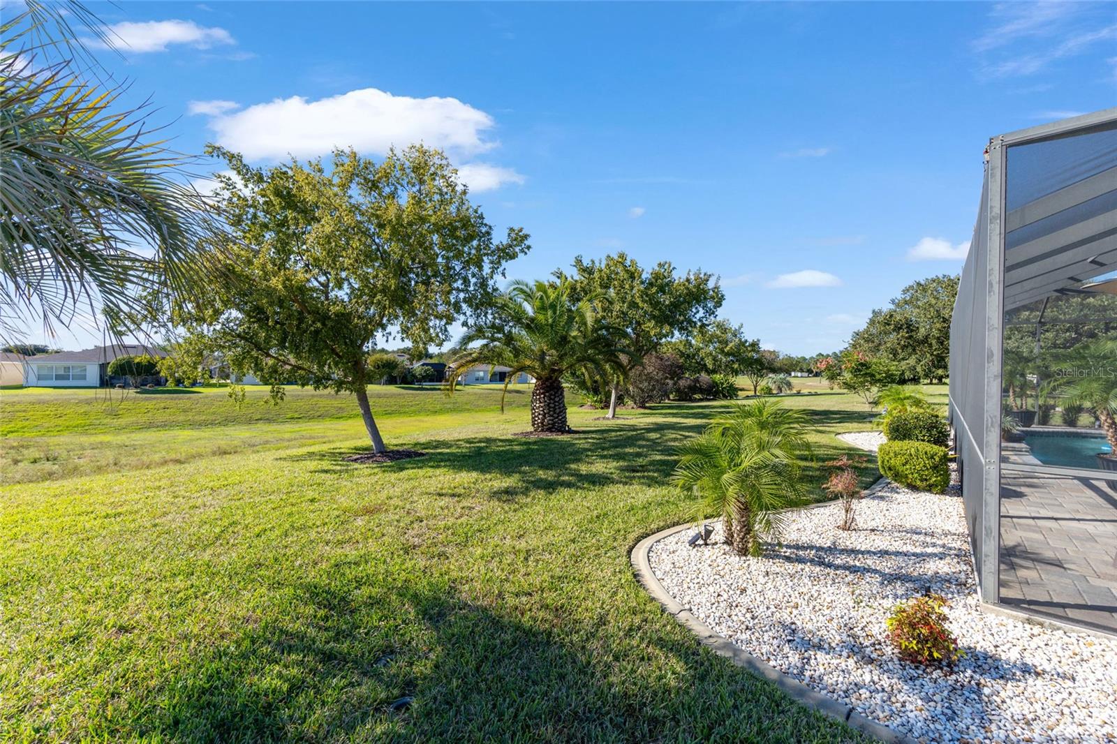 SUMMERGLEN - Residential