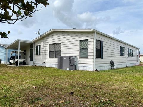 A home in WINTER HAVEN