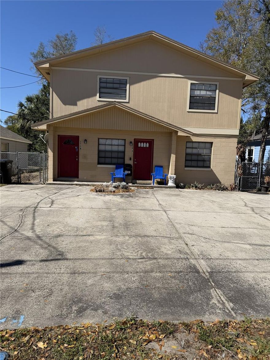 This 2nd floor duplex home features beautiful spacious 3 bedrooms, 2 bathrooms, and dining-living room combo is move-in ready for your family to call home. Newly painted and carpeted throughout, Vinyl flooring in laundry room. Ceramic tiles in kitchen and bathrooms. Has brand-new stainless-steel range. Large windows in every room let in lot of natural light. Kitchen has lots of cabinet spaces. Close to major roads and the Interstate for work, shopping and dining/entertainment.