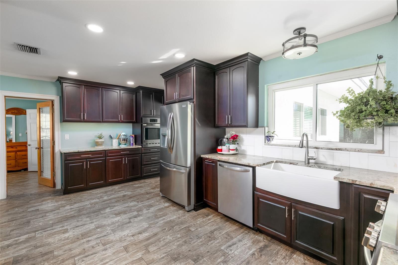 WESTGATE MANOR - Residential