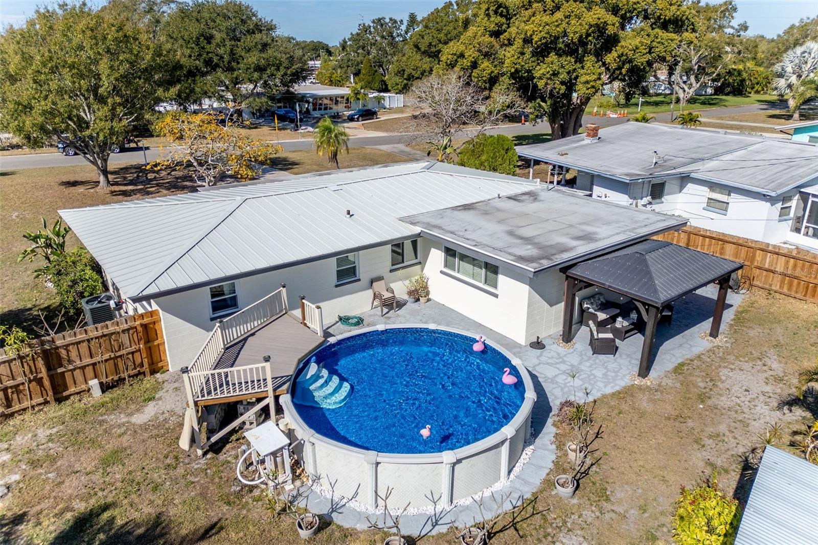 WESTGATE MANOR - Residential