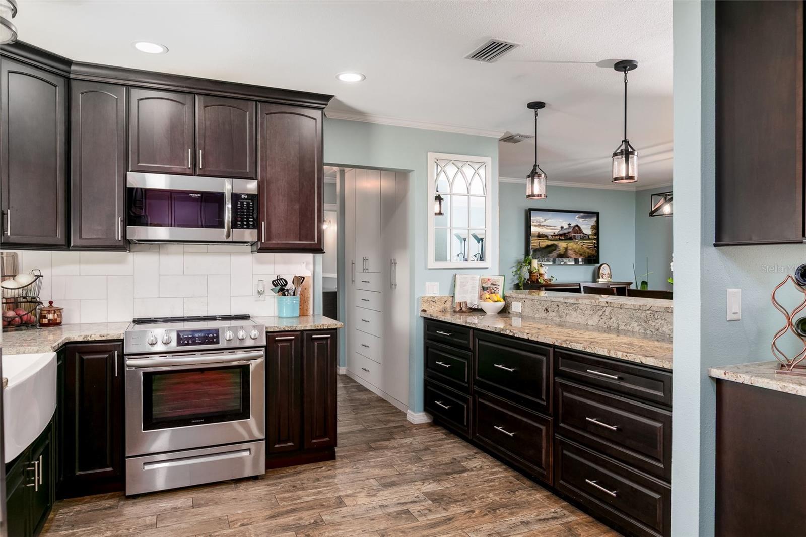 WESTGATE MANOR - Residential