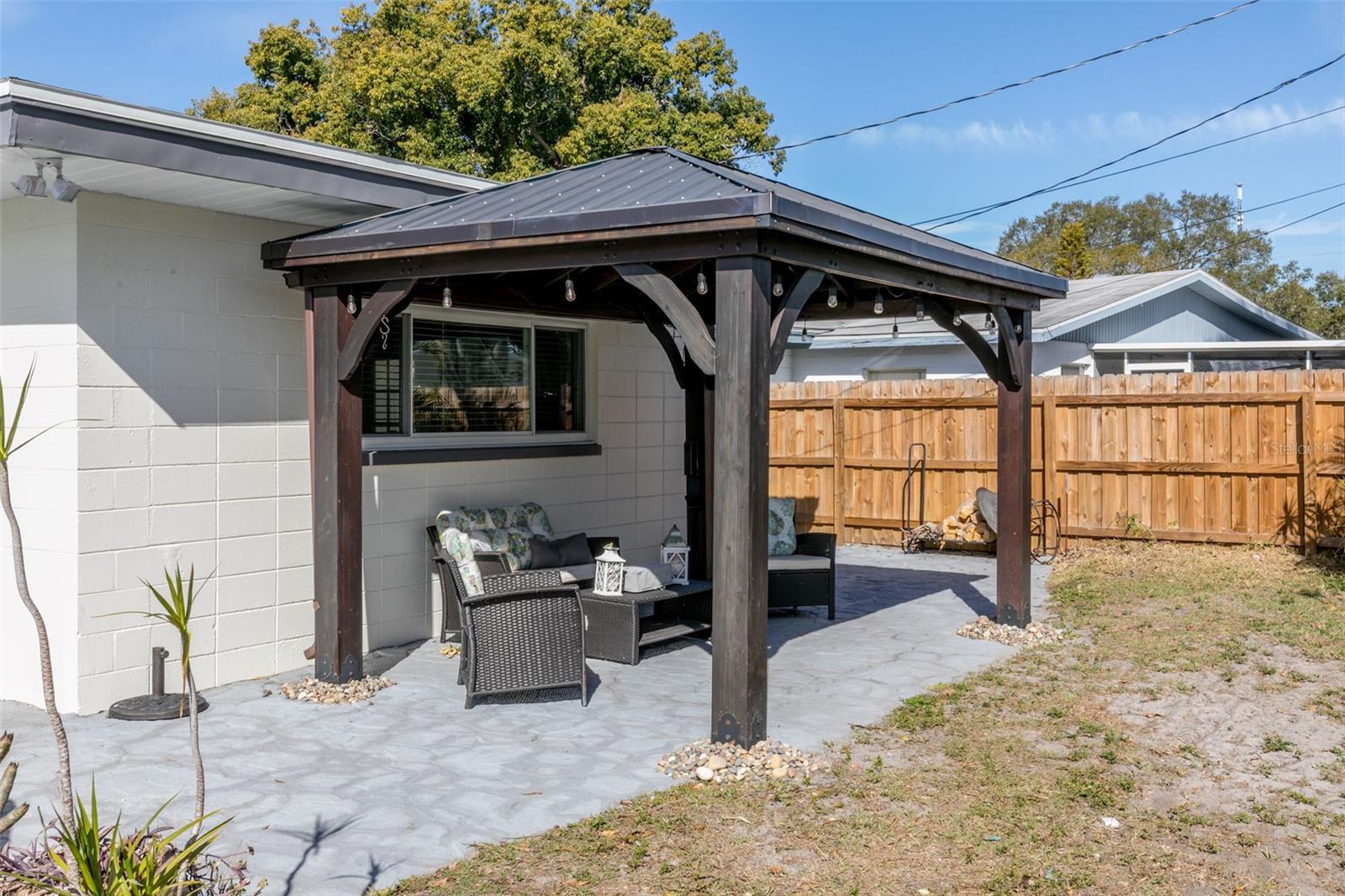 WESTGATE MANOR - Residential