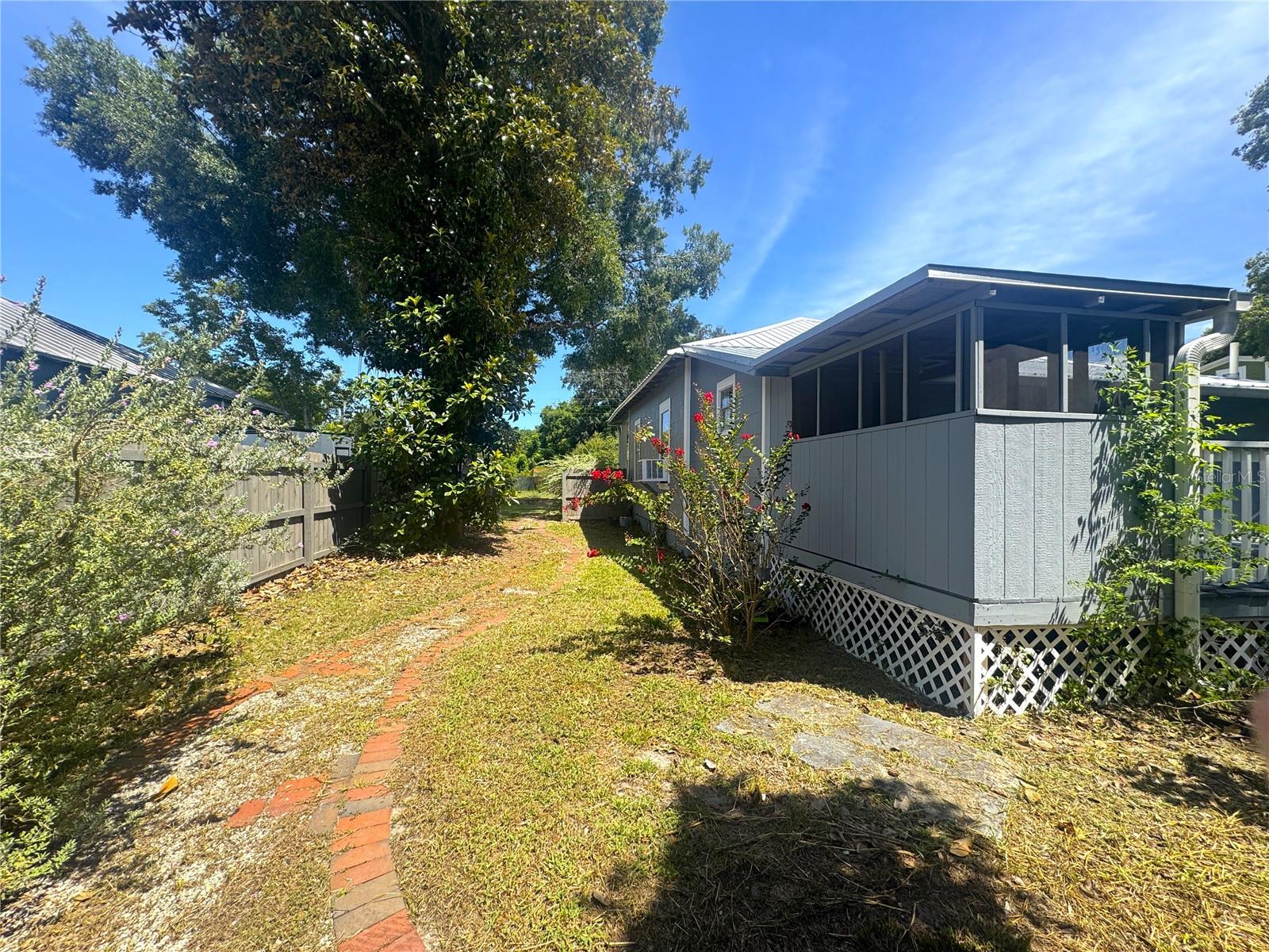 S C MOORE ADD MRS S C MOORE ESTATE - Residential