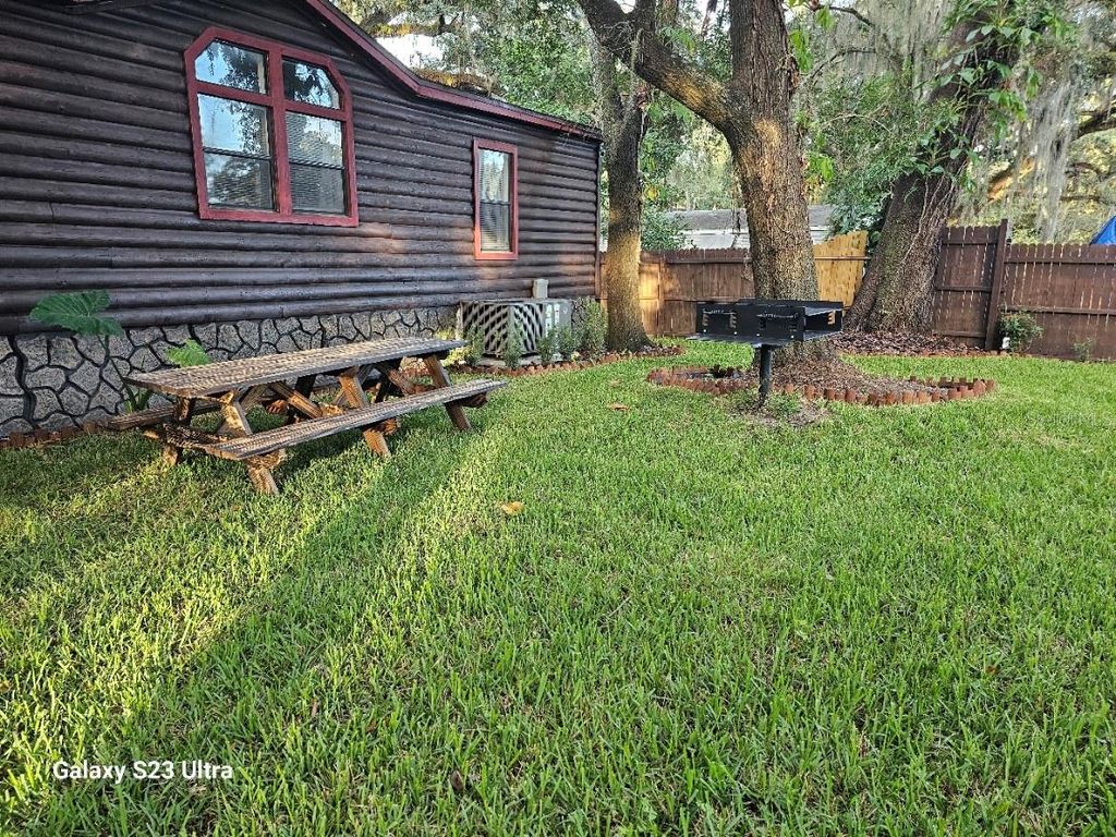 Photo of 10605 2nd Street, Thonotosassa, FL 33592 (MLS # TB8425307)