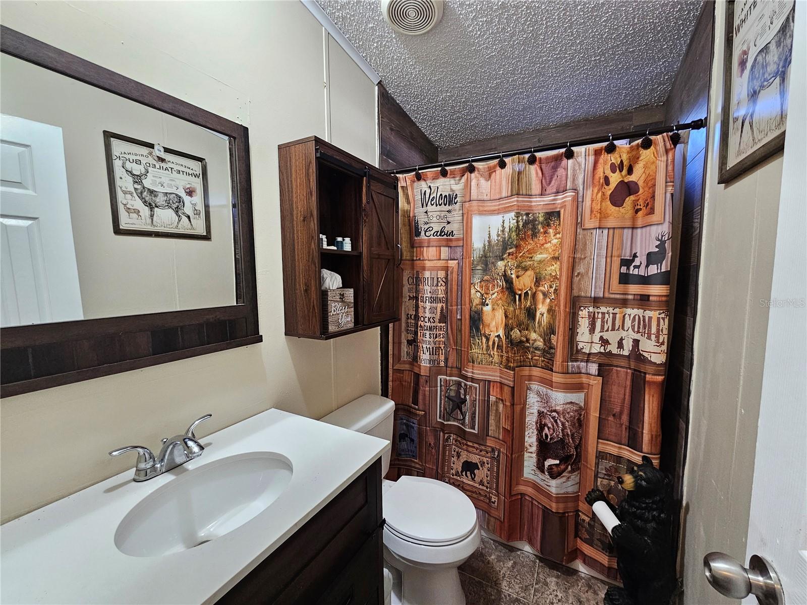 STRAITS SUB - Residential