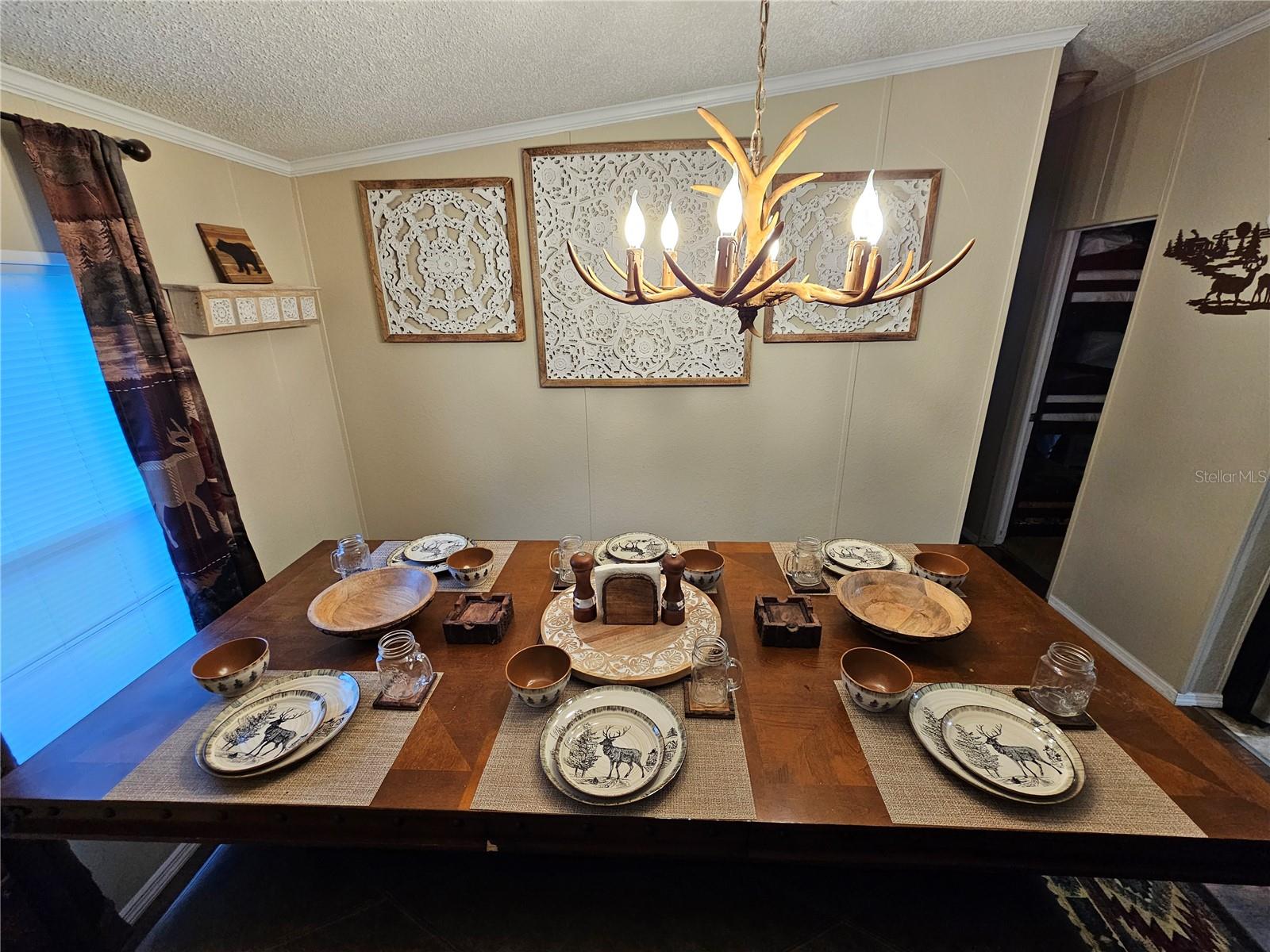 STRAITS SUB - Residential