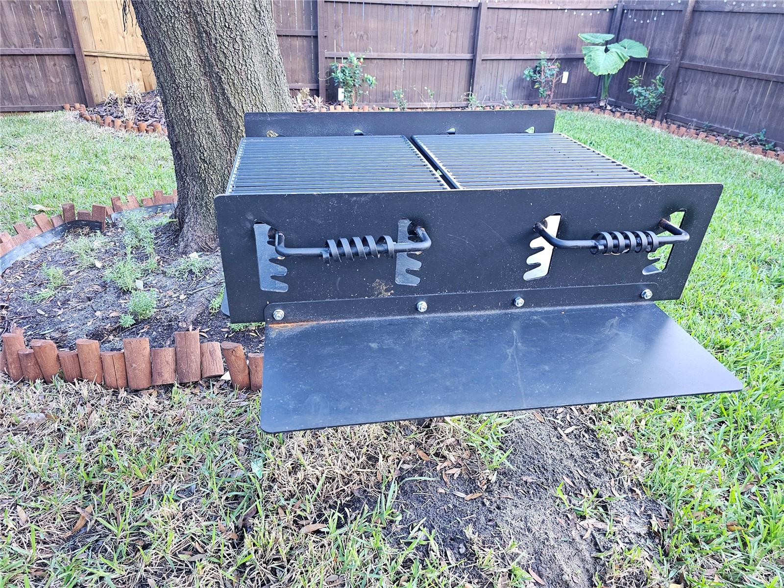 STRAITS SUB - Residential