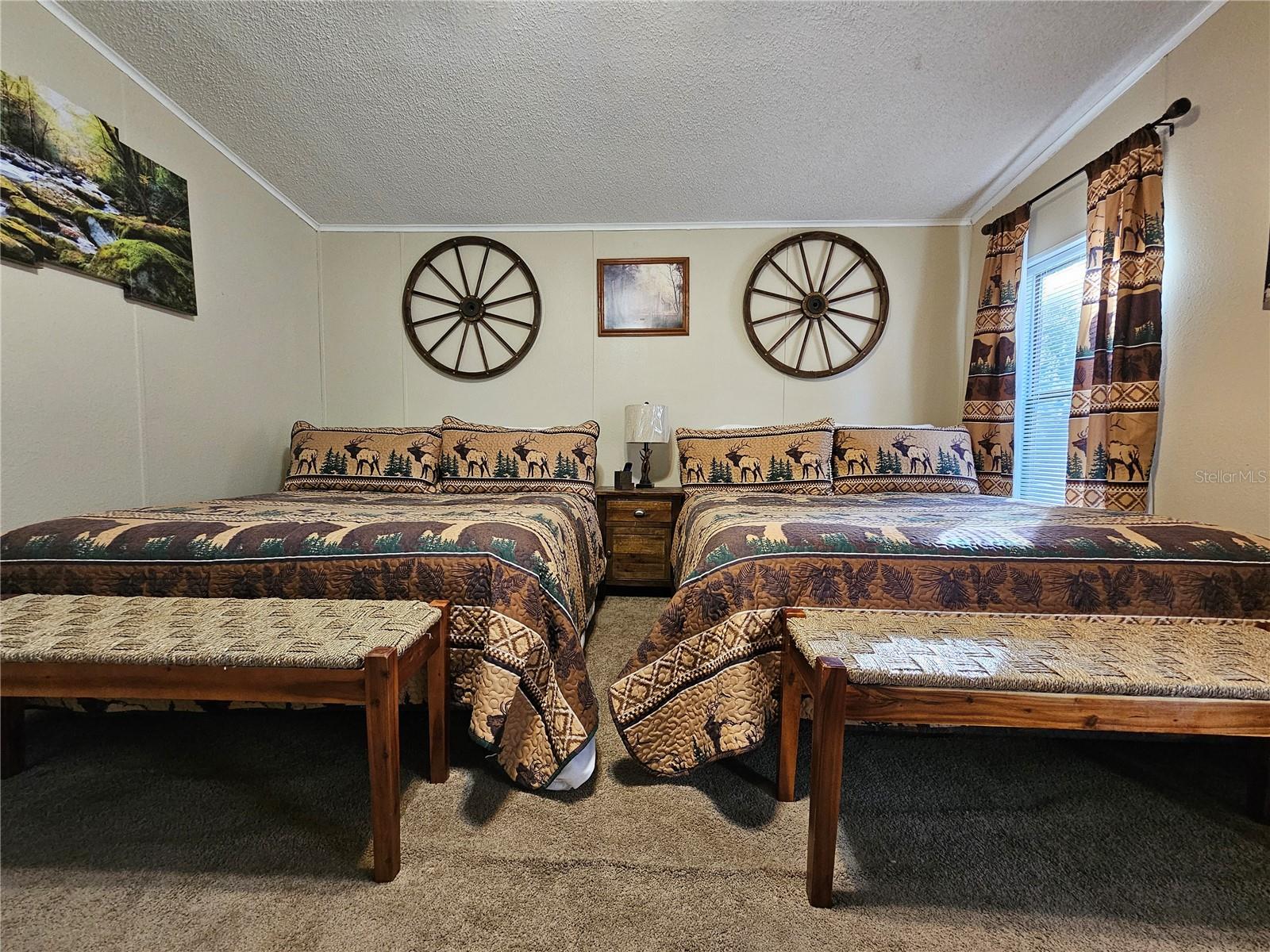 STRAITS SUB - Residential